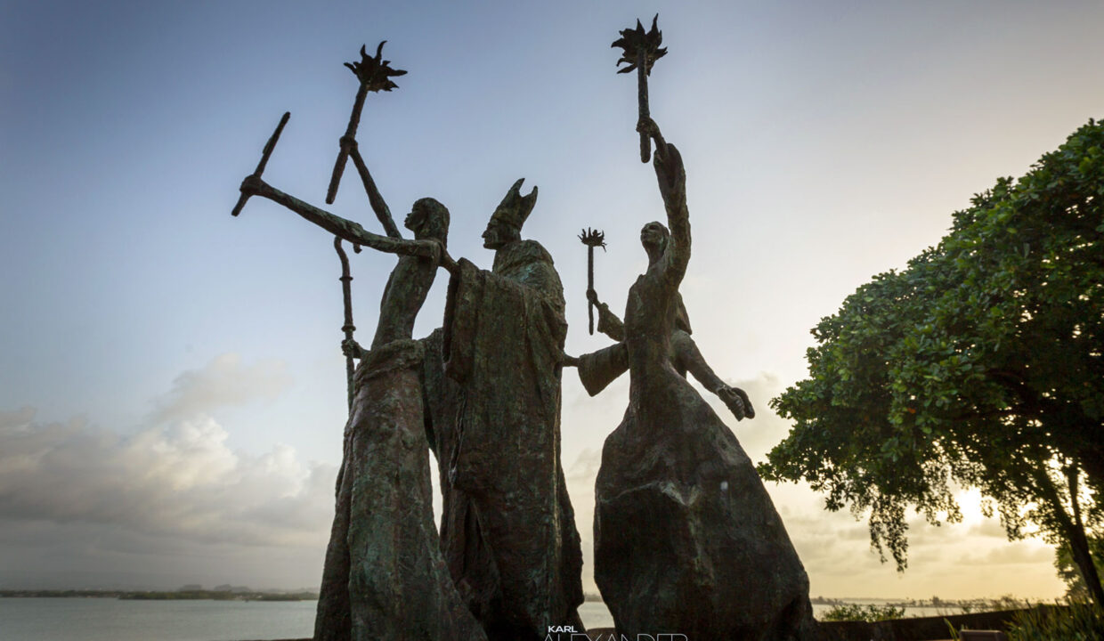 Old San Juan statues