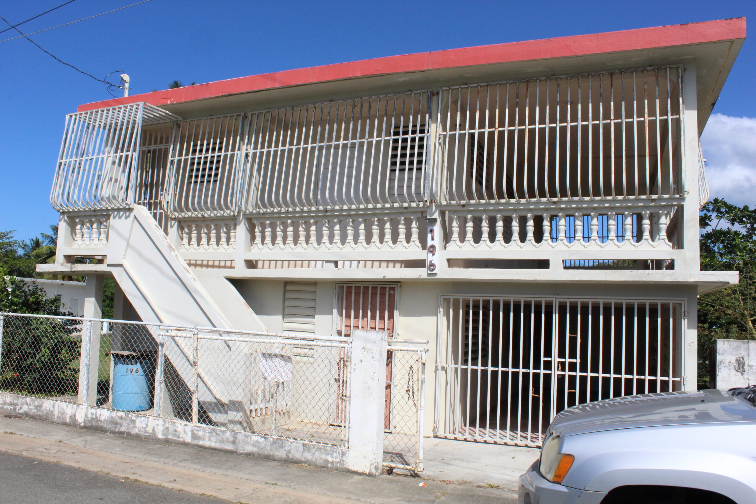 Duplex Fixer Upper steps from La Chata Beach